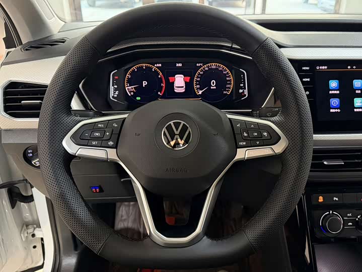Фото 7 - Volkswagen Tacqua