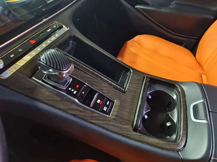 Фото 6 - GAC Trumpchi M8