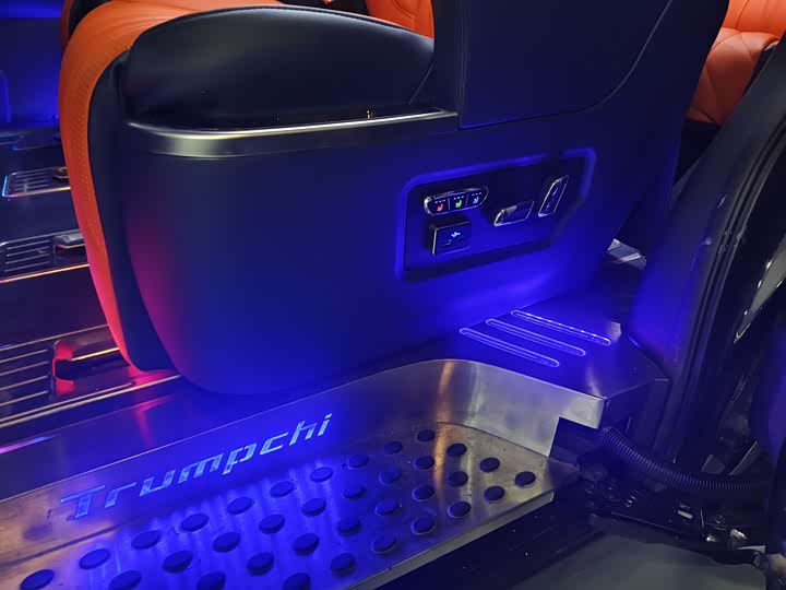 Фото 8 - GAC Trumpchi M8