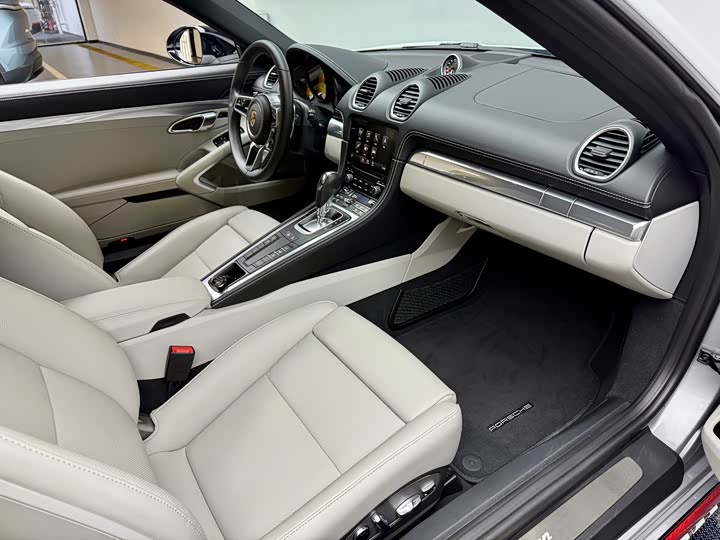 Фото 6 - Porsche 718