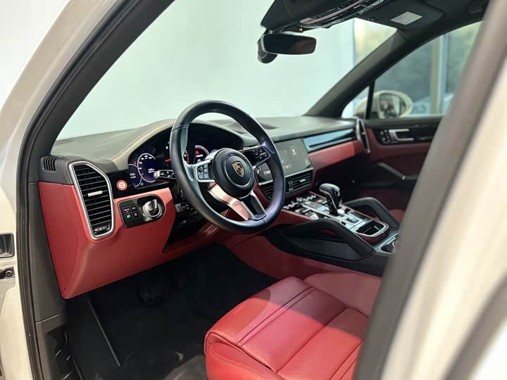 Фото 5 - Porsche Cayenne