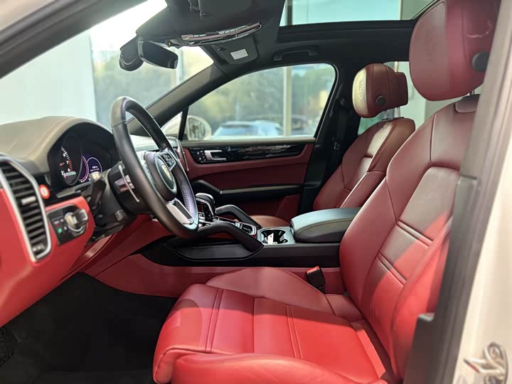 Фото 6 - Porsche Cayenne