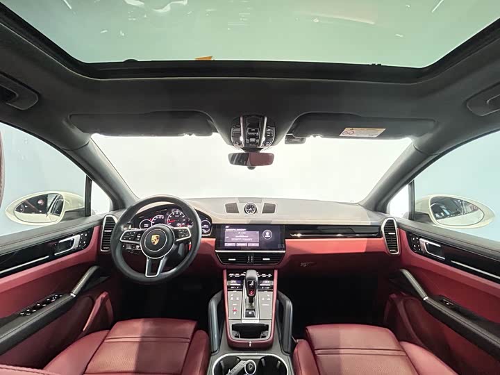 Фото 7 - Porsche Cayenne