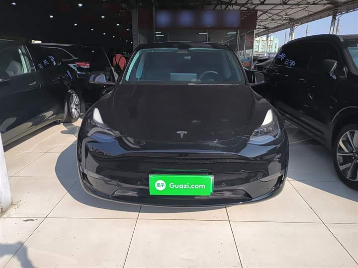 Фото 3 - Tesla Model Y