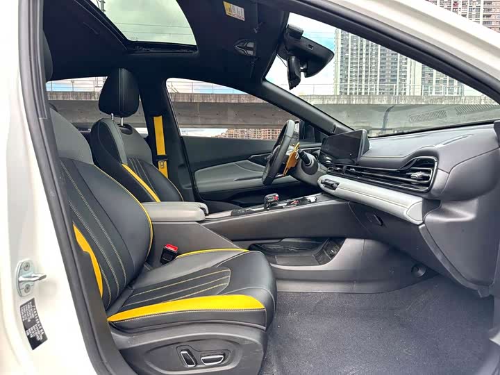 Фото 6 - GAC Trumpchi Empow R