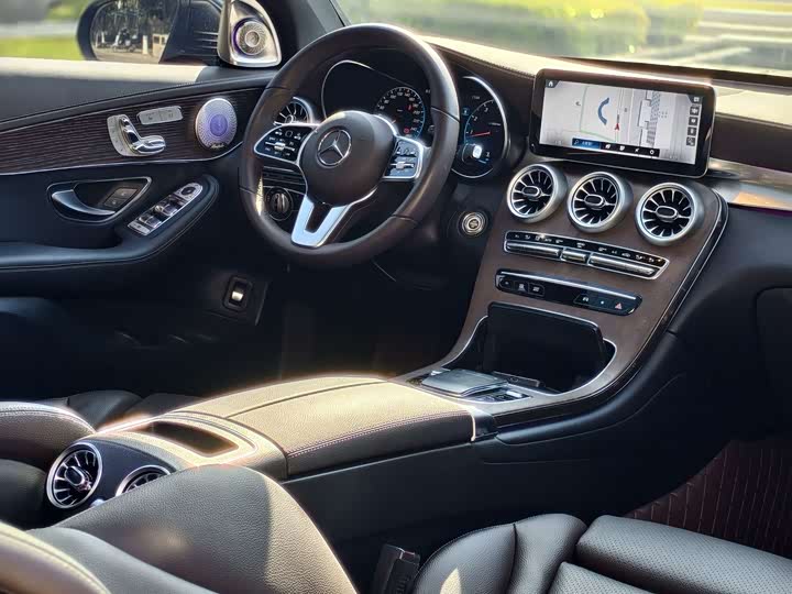 Фото 9 - Mercedes-Benz GLC-Class