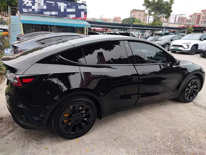 Фото 7 - Tesla Model Y