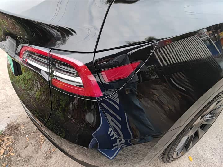 Фото 8 - Tesla Model Y