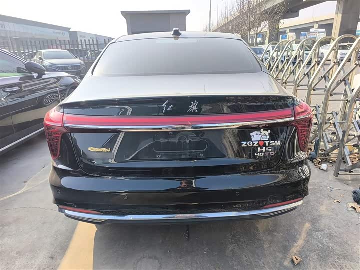 Фото 6 - Hongqi H5