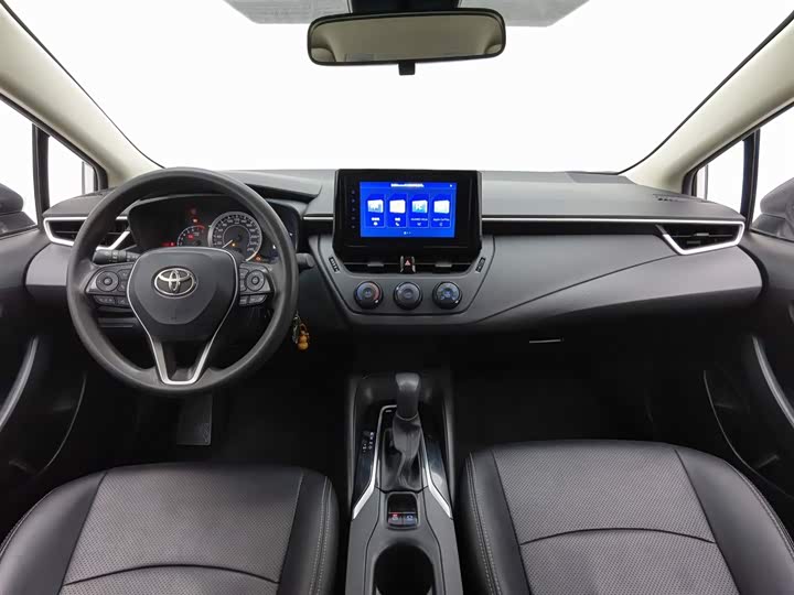 Фото 5 - Toyota Corolla