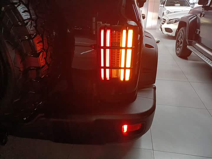 Фото 8 - Tank 300