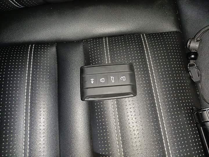 Фото 9 - Tank 300