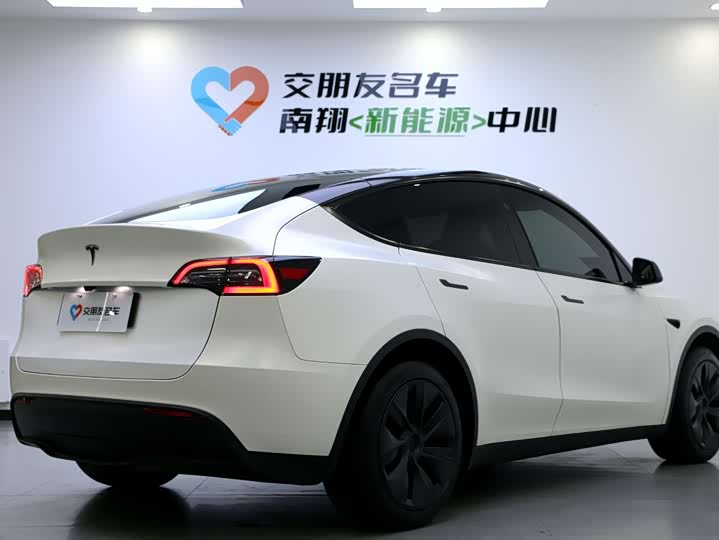 Фото 5 - Tesla Model Y