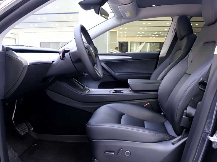 Фото 8 - Tesla Model Y