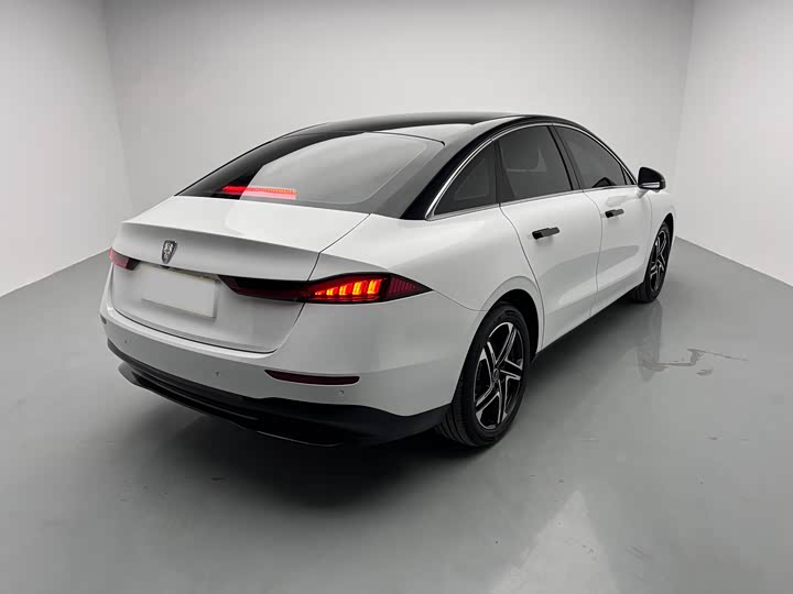 Фото 4 - Roewe D7