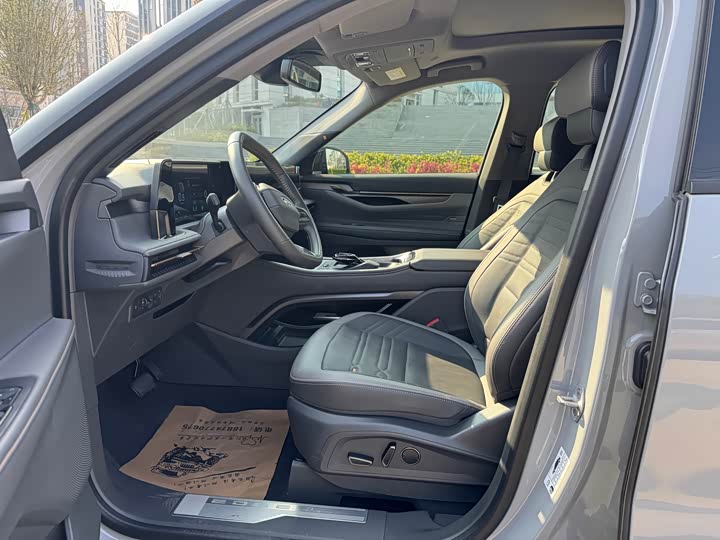 Фото 4 - Ford Edge