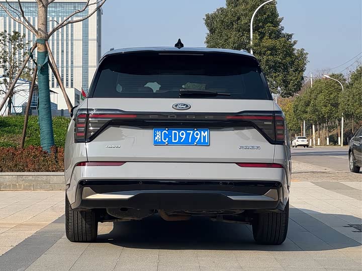 Фото 8 - Ford Edge