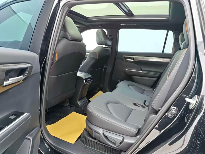 Фото 5 - Toyota Crown Kluger