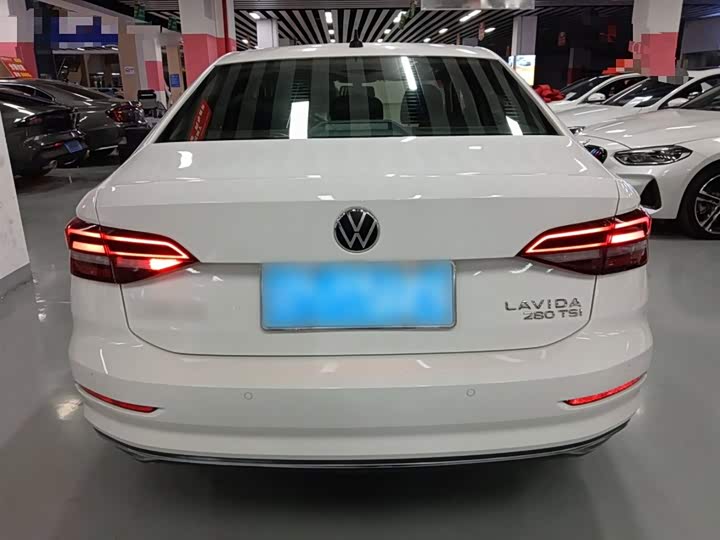 Фото 6 - Volkswagen Lavida