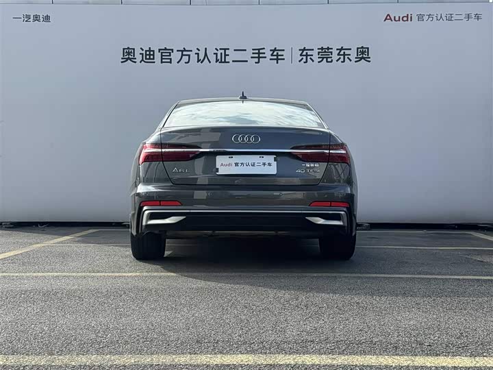 Фото 5 - Audi A6L