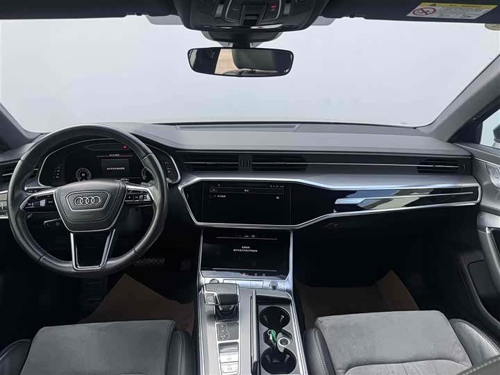 Фото 6 - Audi A6L
