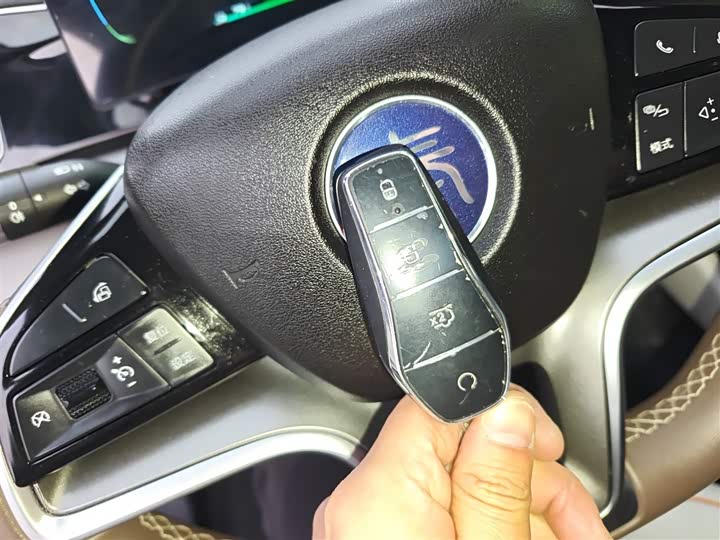 Фото 9 - BYD Qin Plus