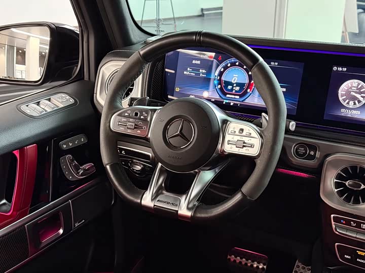 Фото 6 - Mercedes-Benz G-Class AMG