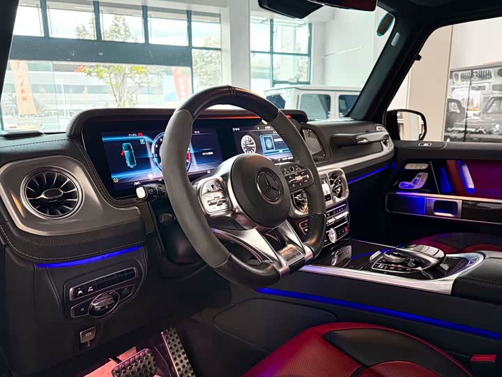 Фото 9 - Mercedes-Benz G-Class AMG