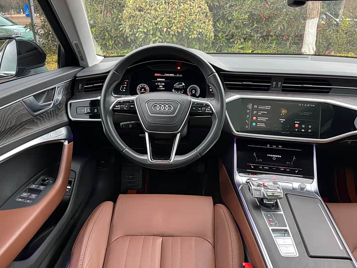 Фото 9 - Audi A6L