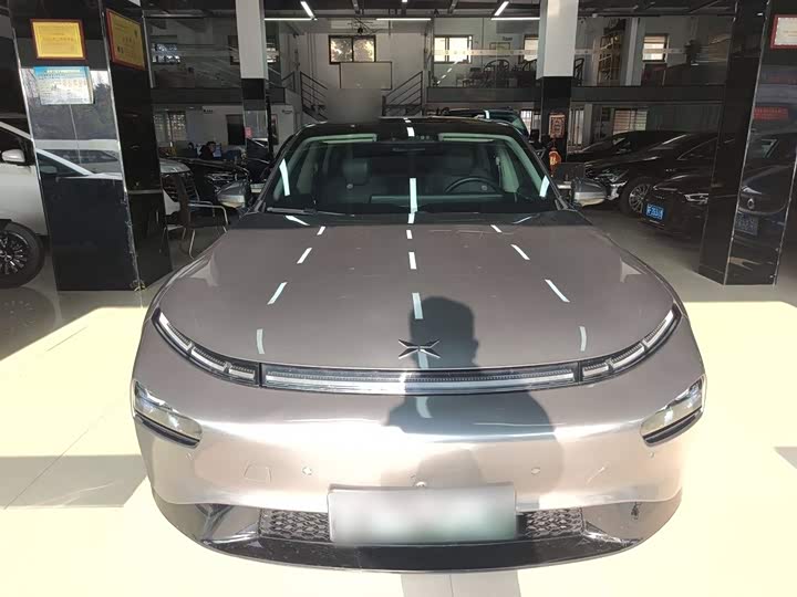 Фото 3 - XPeng P7