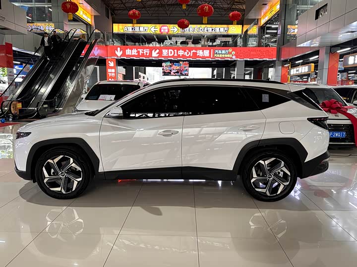 Фото 5 - Hyundai Tucson L