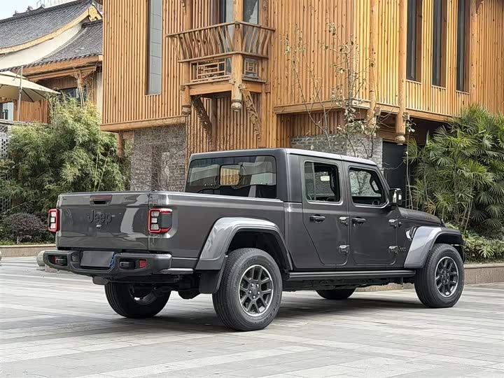 Фото 7 - Jeep Gladiator