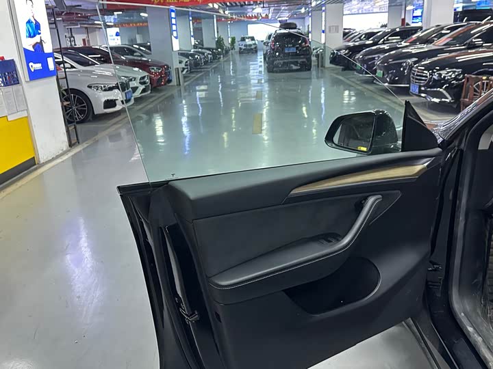 Фото 7 - Tesla Model Y