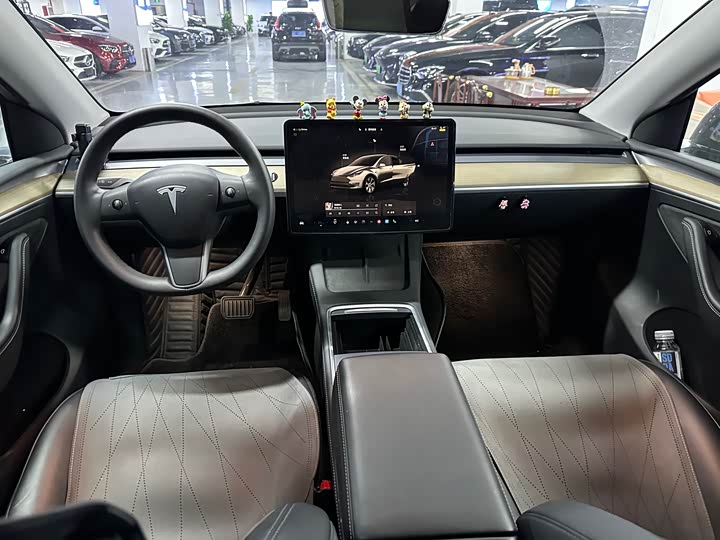 Фото 9 - Tesla Model Y