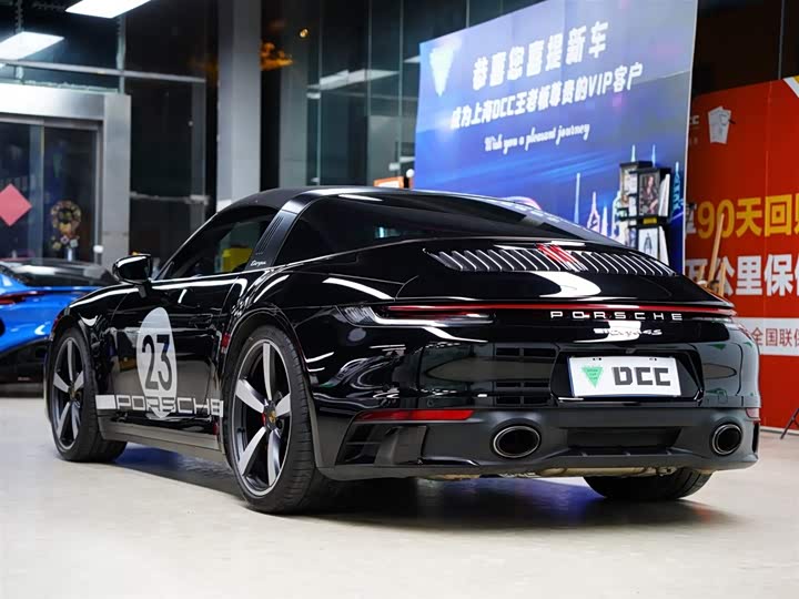 Фото 2 - Porsche 911