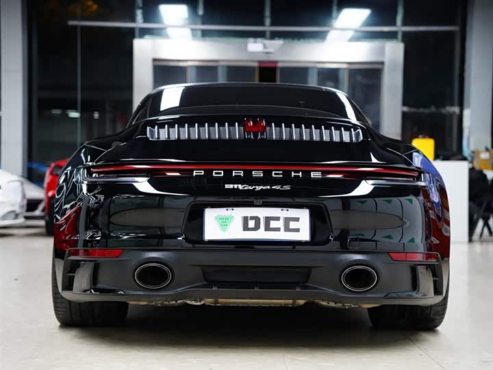 Фото 8 - Porsche 911