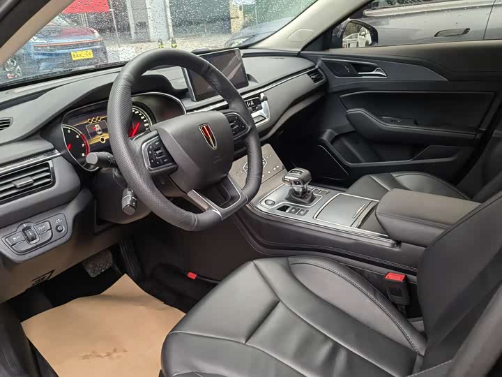 Фото 8 - Hongqi H5