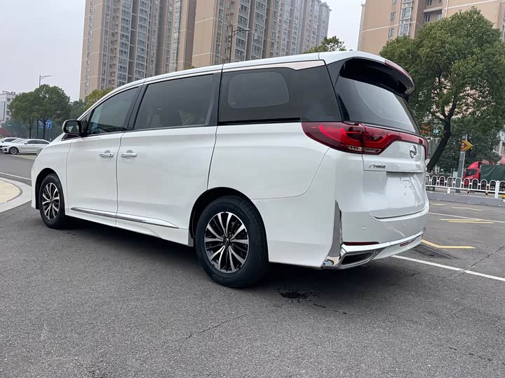 Фото 3 - GAC Trumpchi M8