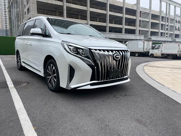 Фото 4 - GAC Trumpchi M8