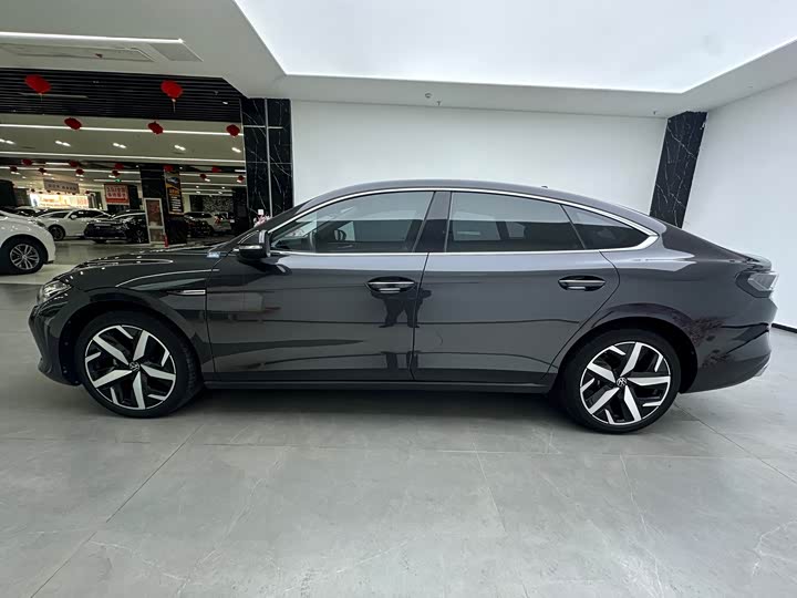 Фото 7 - Volkswagen Lamando L