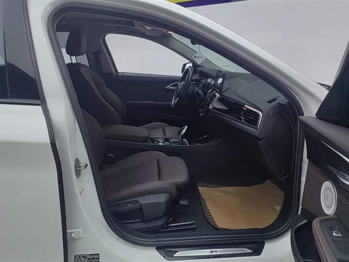 Фото 8 - BMW 1 Series