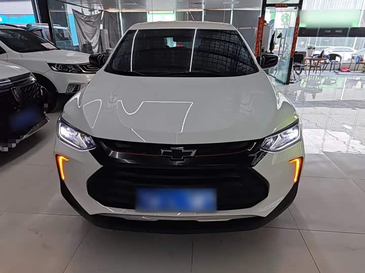 Фото 3 - Chevrolet Tracker