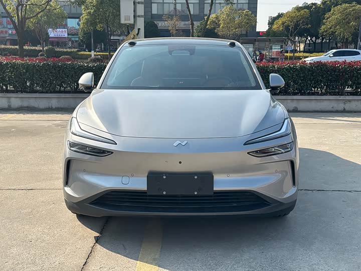 Фото 1 - Nio Onvo L60