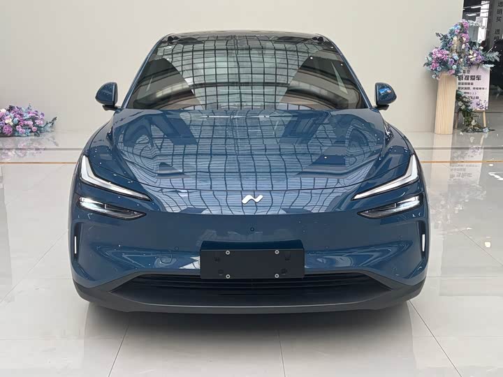 Фото 2 - Nio Onvo L60