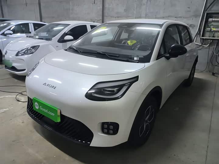 Фото 2 - GAC Aion UT