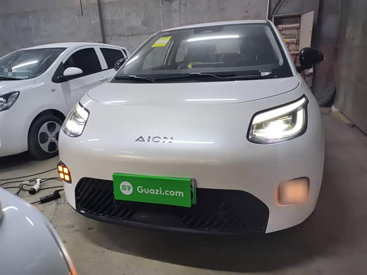 Фото 3 - GAC Aion UT