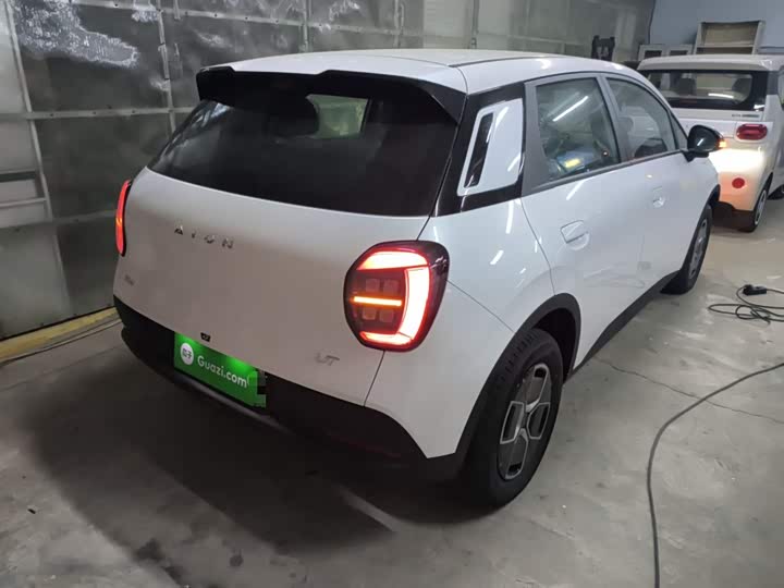 Фото 6 - GAC Aion UT