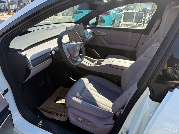 Фото 5 - Nio Onvo L60