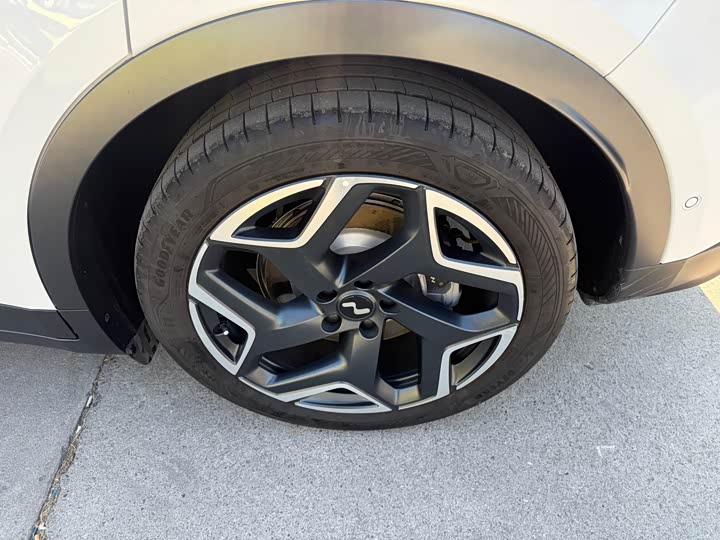 Фото 9 - Nio Onvo L60