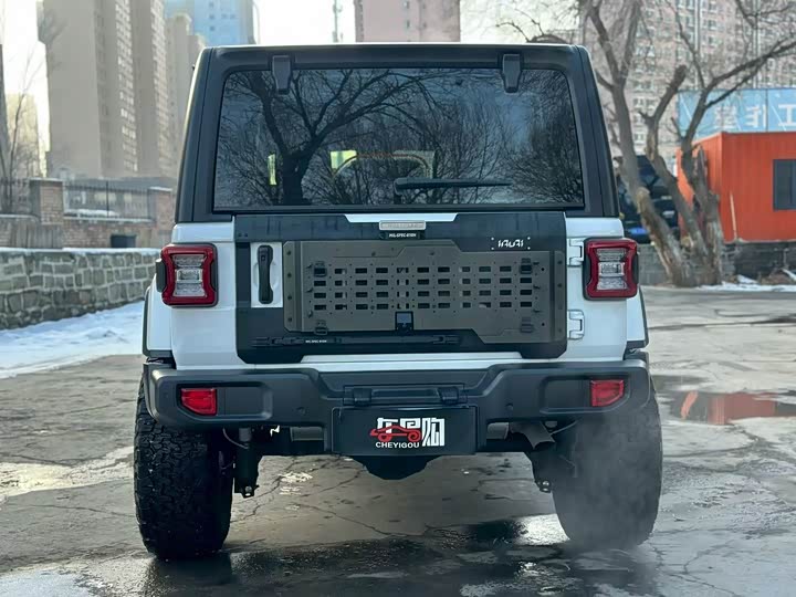 Фото 7 - Jeep Wrangler